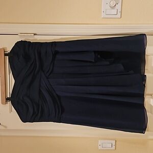 David's Bridal Navy blue bridesmaid/special event strapless dress Size 20